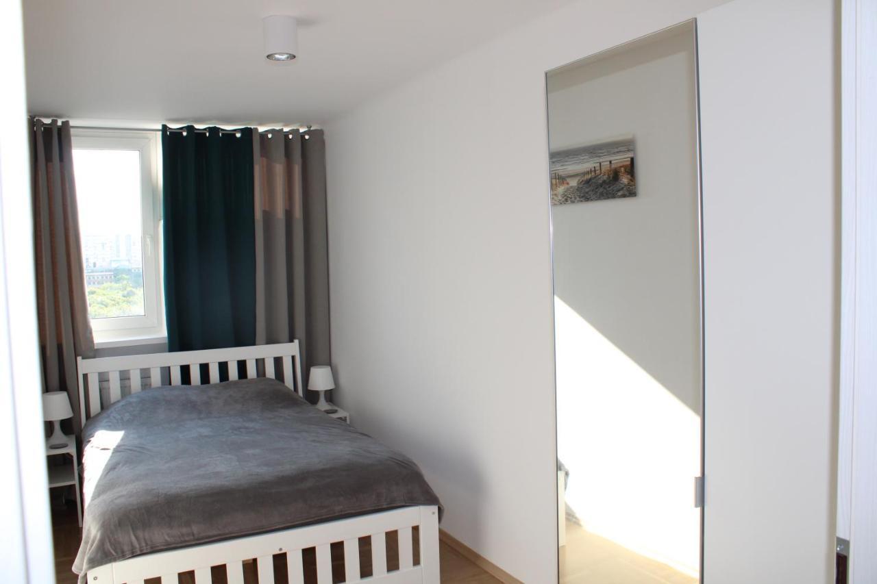 Strict Center Warsaw Comfortable Apartment, 10Th-Floor With Beautiful View On The Park And Skyscrapers, Free Wifi, Self Check-In/Out Exterior foto