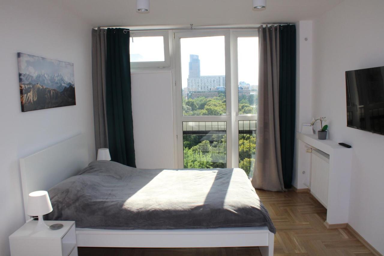 Strict Center Warsaw Comfortable Apartment, 10Th-Floor With Beautiful View On The Park And Skyscrapers, Free Wifi, Self Check-In/Out Exterior foto